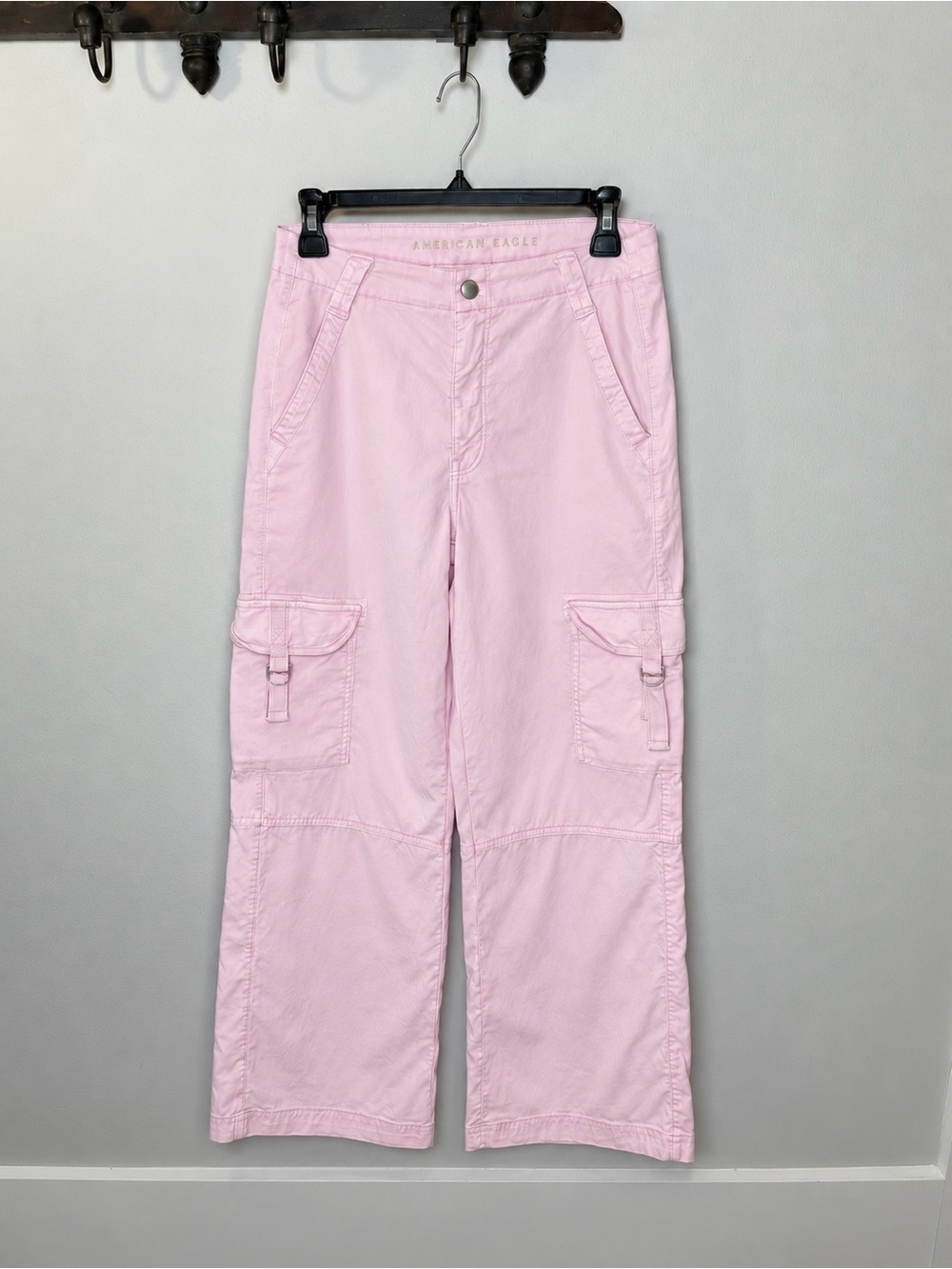 American Eagle Pink Wide Leg Stretch Cargo Pants Y2K Size 2 Short - Picture 2 of 8